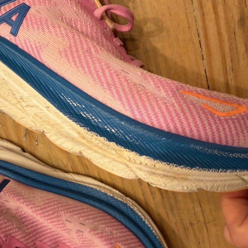 Hoka Clifton 9 Wide Pink Blue Orange Running Shoes  Womens 6D - Picture 9 of 9